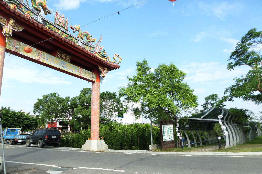 四芳社區入口牌樓四芳社區入口牌樓