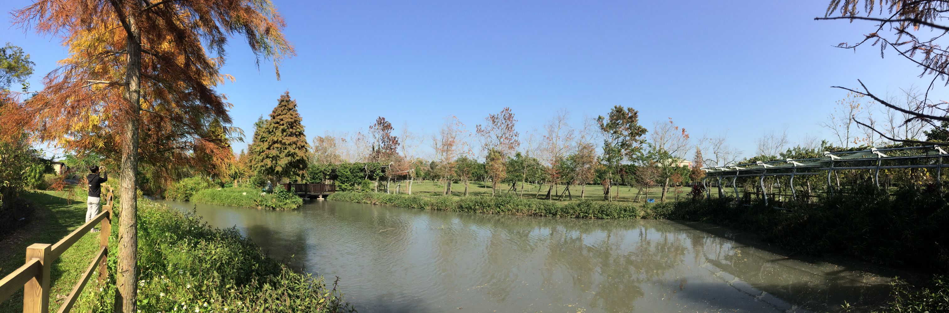 四芳社區入口牌樓生態公園及生態池