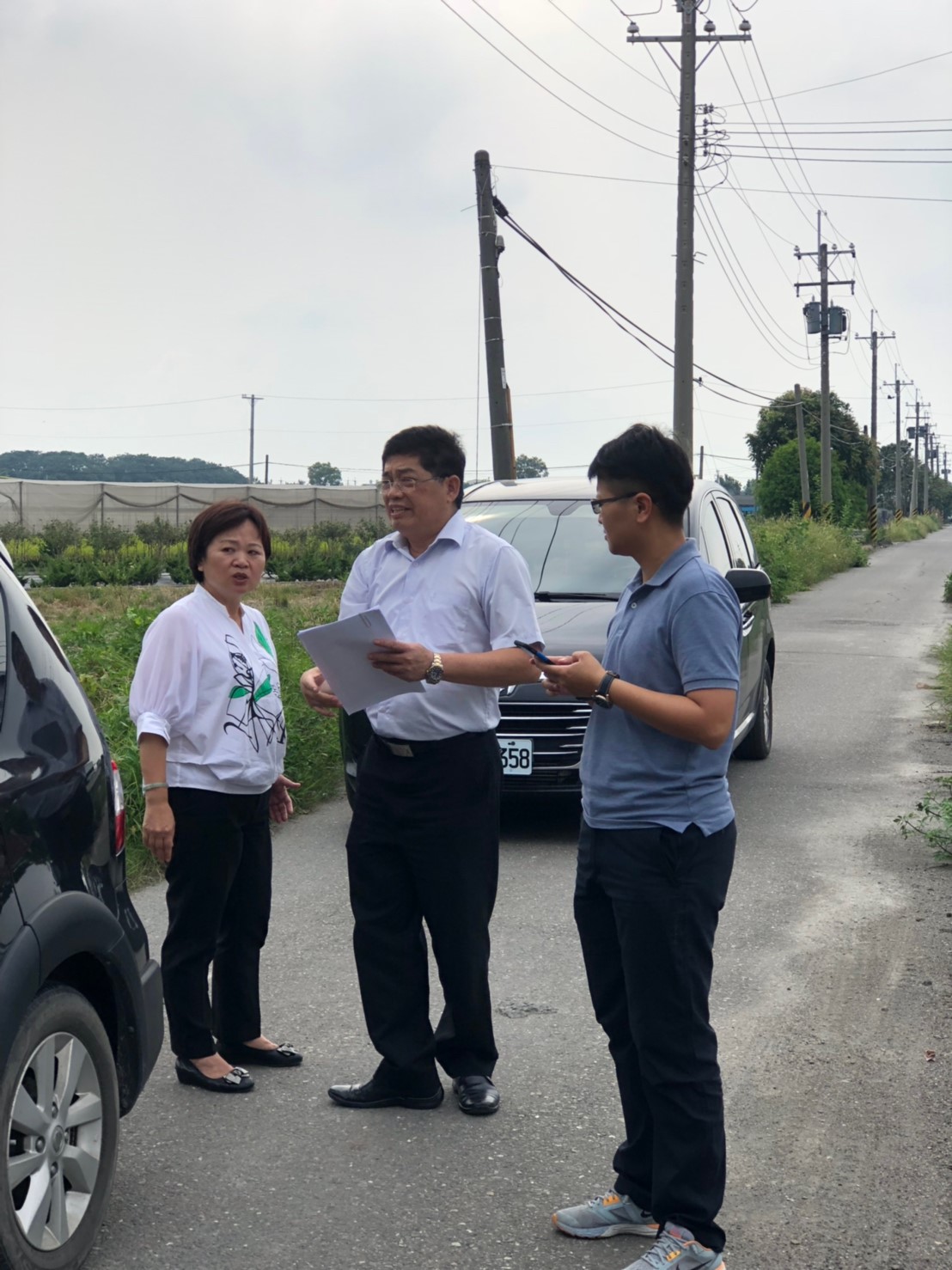 溪州農地重劃區埤頭鄉東和段429、429-2地號農路改善工程等2案會勘：會同鄉長、主秘、公所建設課、鄭麗玉代表、庄內村村長郭幼玲及彰化縣政府一同前往會勘。