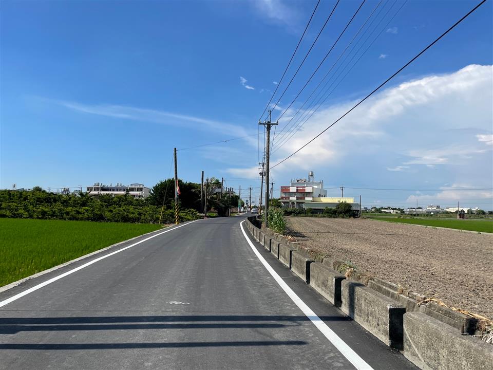埤頭鄉豐崙村豐崙路(彰137)路面改善工程施工後照片