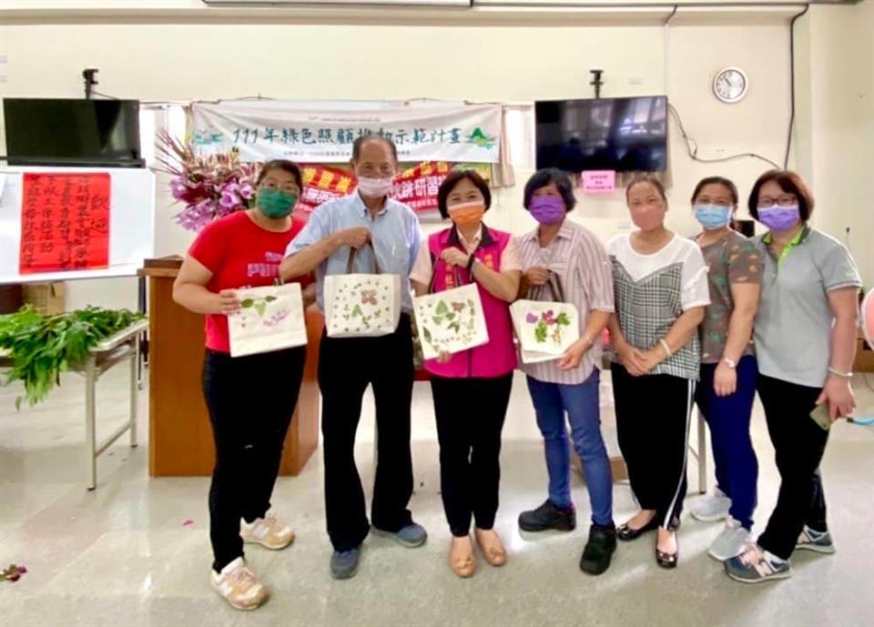 111年-豐崙社區-食農教育暨創意手作工作坊活動111年-豐崙社區-食農教育暨創意手作工作坊活動