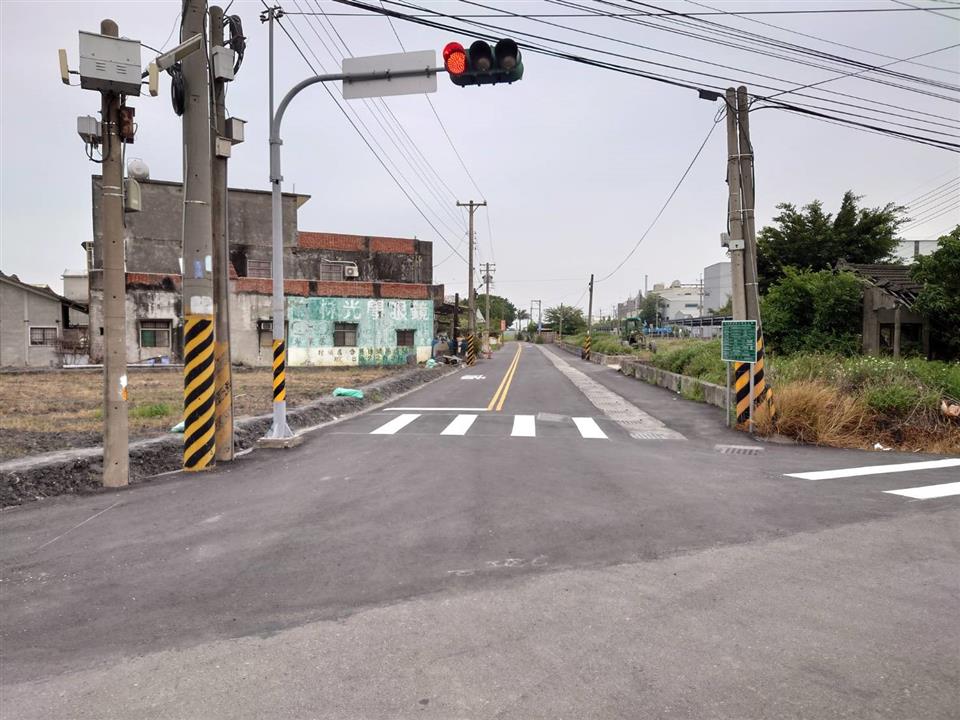 彰化縣埤頭鄉崙腳及芙朝等村既有道路養護整建計畫中學路施工後