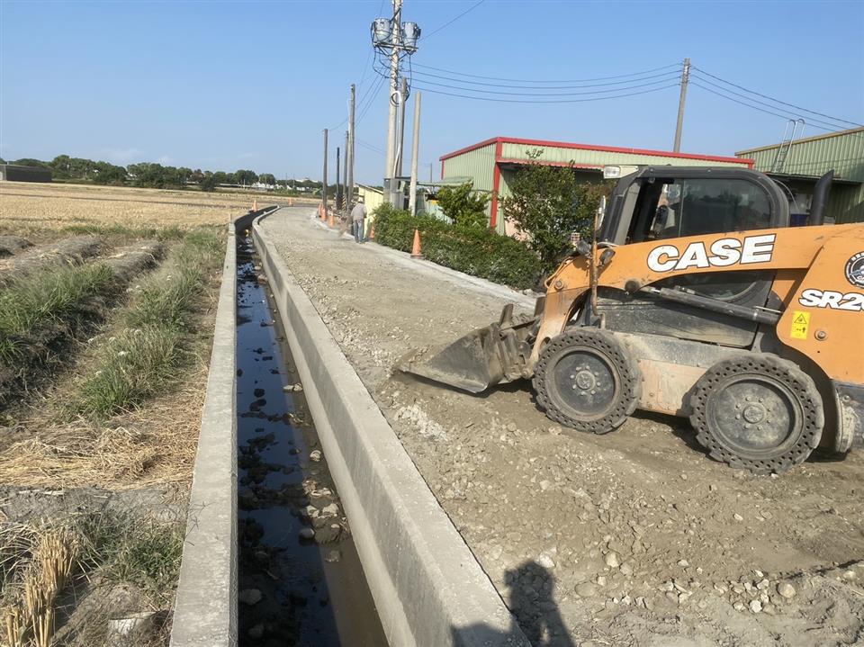 埤頭鄉稻香路及豐崙路251巷等道路排水施工中