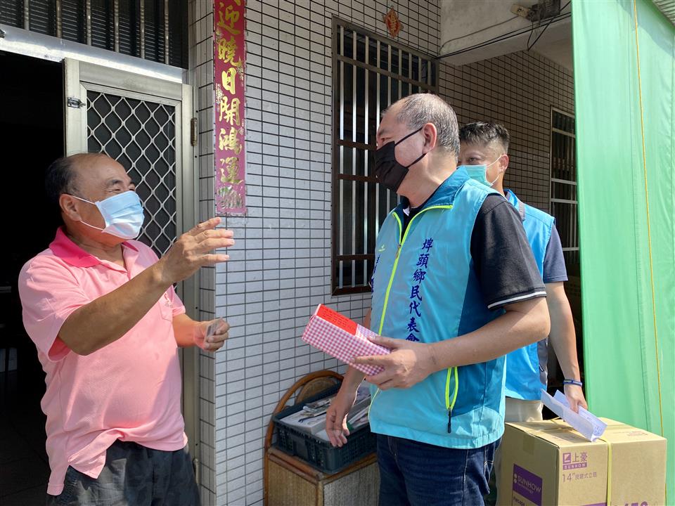 111年度 幸福埤頭精彩剪影百歲人瑞到府拜訪