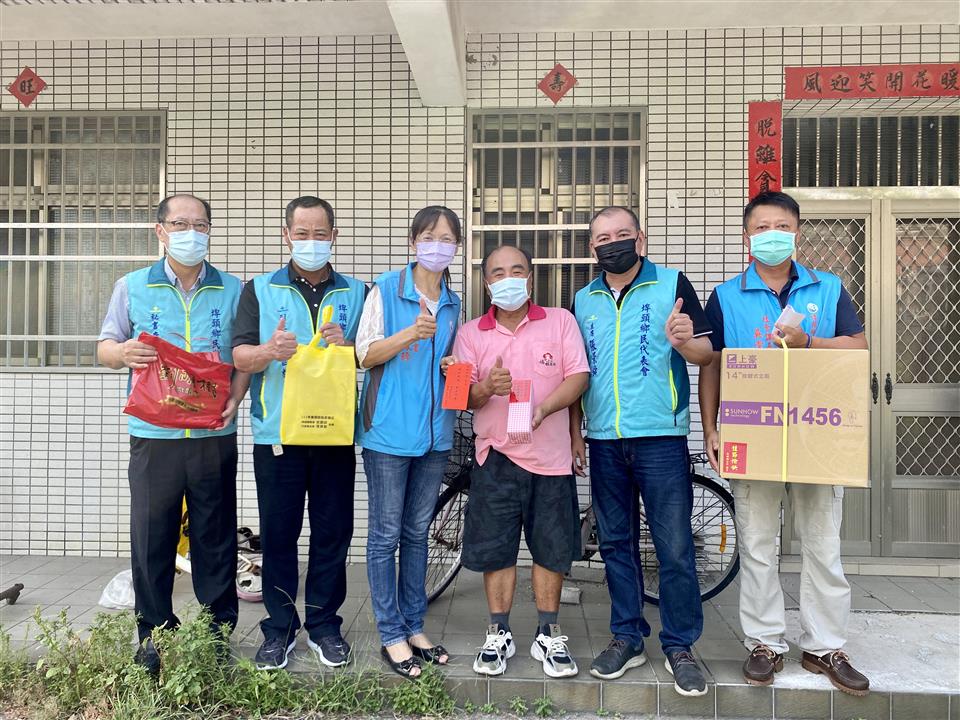 111年度 幸福埤頭精彩剪影百歲人瑞到府拜訪