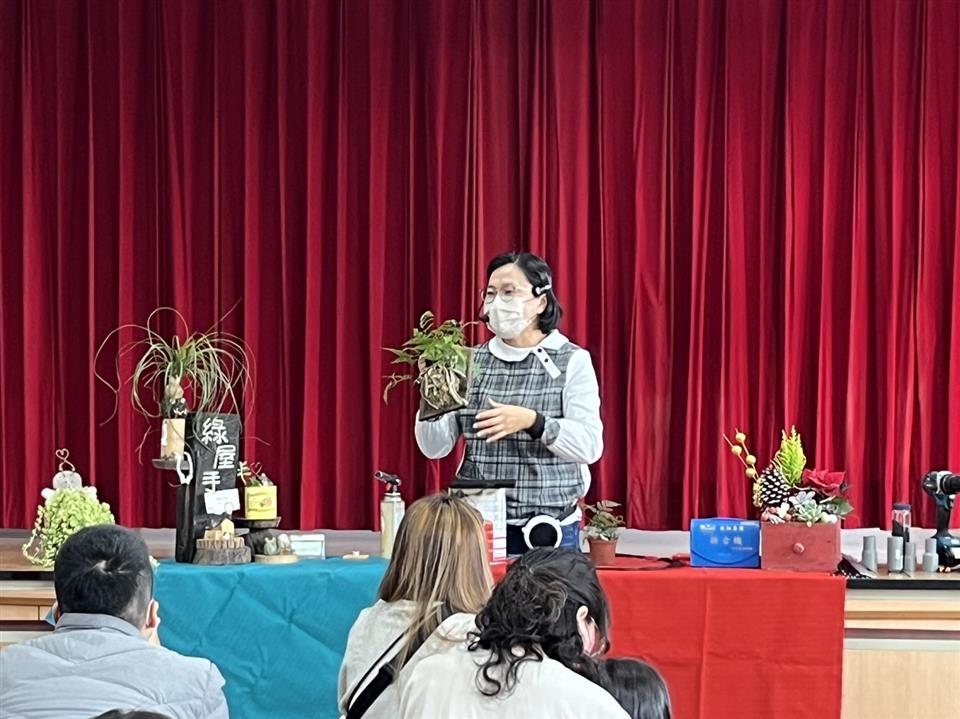 112學年度社區教保資源中心假日親子活動（四）～植物遇上苔112學年度社區教保資源中心假日親子活動（四）～植物遇上苔