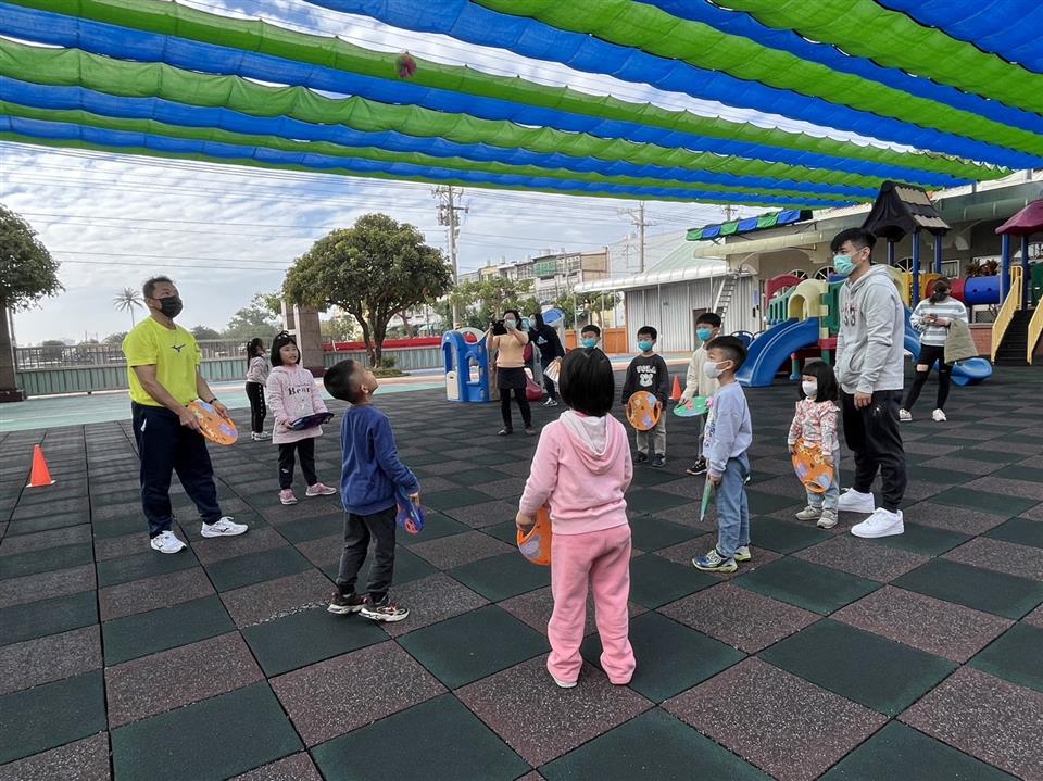 112學年度社區教保資源中心假日親子活動（五）～遊戲好好玩112學年度社區教保資源中心假日親子活動（五）～遊戲好好玩