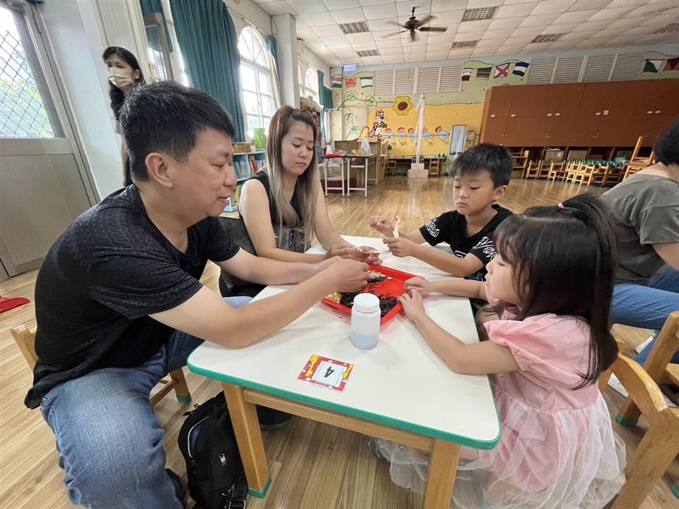 112學年度社區教保資源中心假日親子活動（七）～中醫親子健康DIY112學年度社區教保資源中心假日親子活動（七）～中醫親子健康DIY