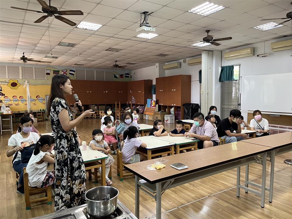 112學年度社區教保資源中心假日親子活動（七）～中醫親子健康DIY112學年度社區教保資源中心假日親子活動（七）～中醫親子健康DIY