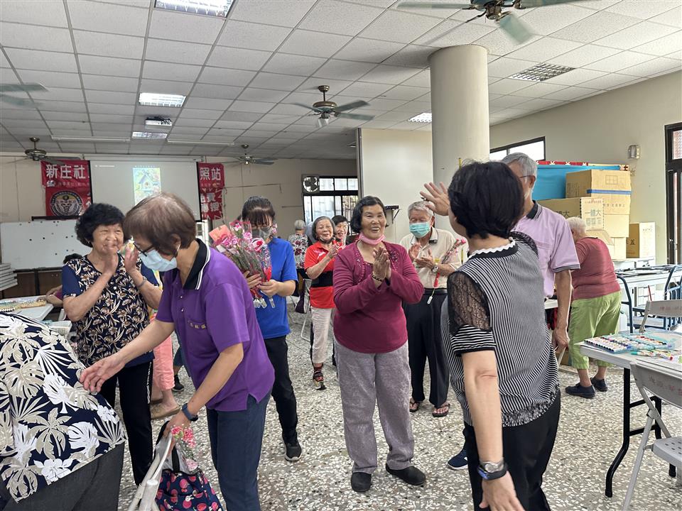 113年度 幸福埤頭精彩剪影至新庄社區贈花祝福