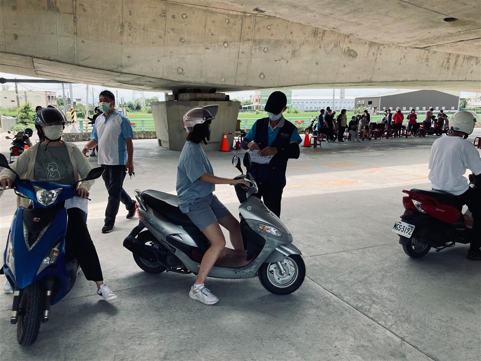 111年永靖鄉機車下鄉考照服務機車下鄉考照-準備路考