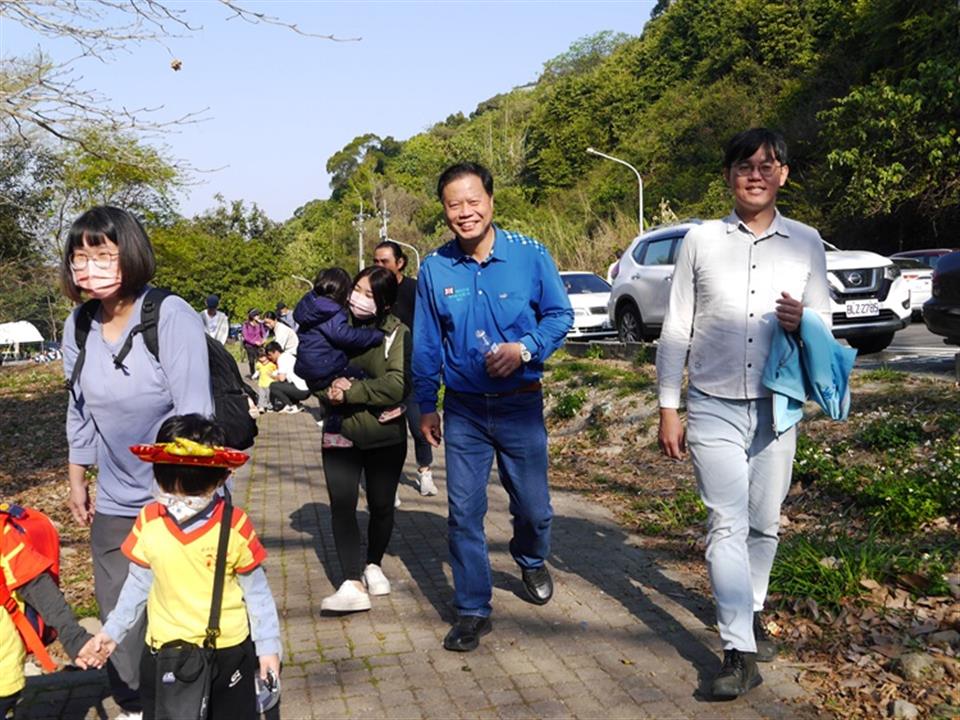 「大手牽小手一起踏青趣」親子活動