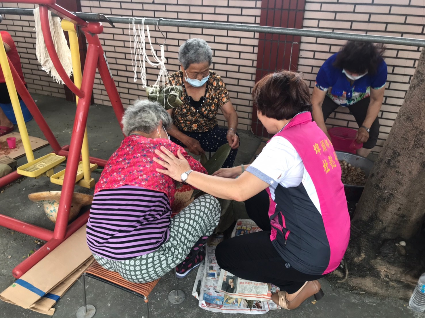 109年-崙腳社區-109年度端午親子包粽暨精神健康之道宣導109年度端午親子包粽暨精神健康之道宣導