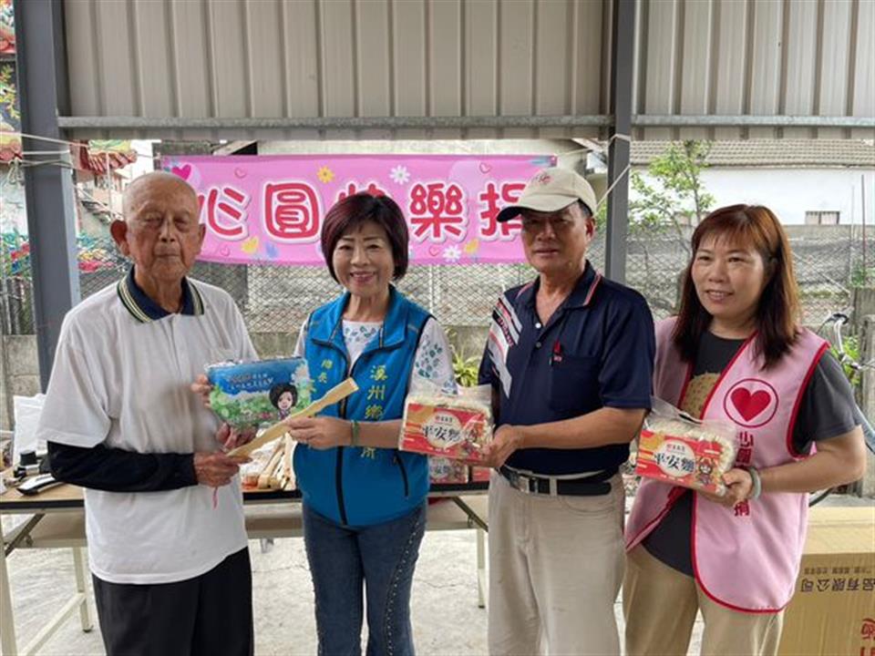 112年6月由社區媽媽們親手包的粽子,滋味最讚啦