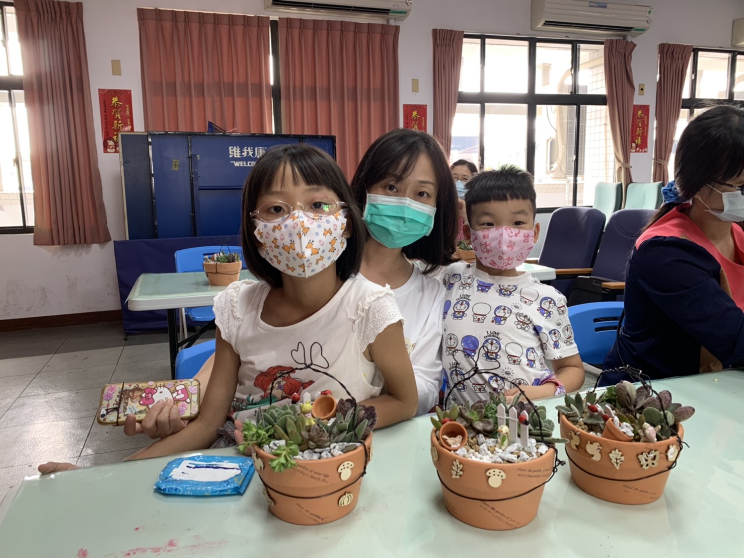 永靖鄉立圖書館多肉植物組盆課程活動花絮作品合影-4