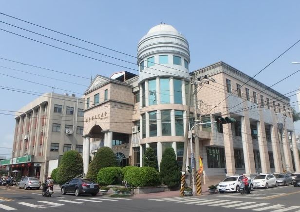 北斗鎮民代表會地址：彰化縣北斗鎮光復路216號
電話：04-8880275