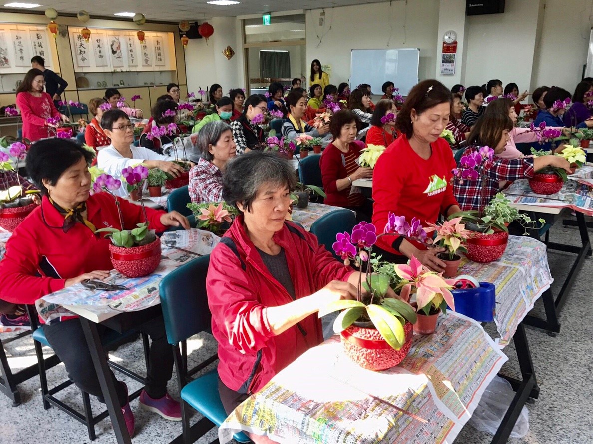 彰化縣青溪婦女協會-婦女花藝研習活動活動過程